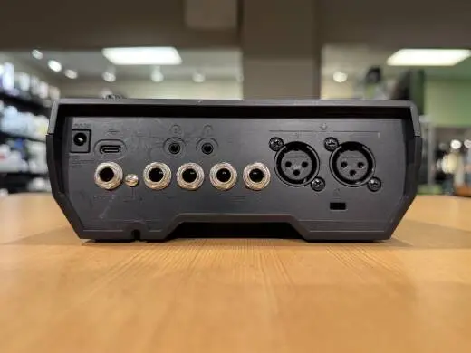 BOSS GCS-5 Recording/ Streaming Mixer 2